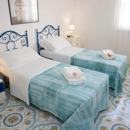 아파트 Tale Tale *