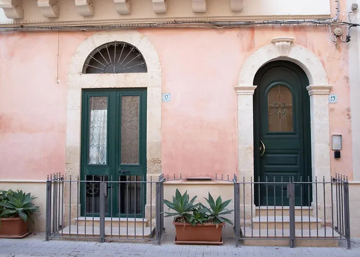 Tale Tale * 拉古萨的码头